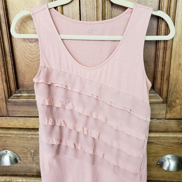 LOFT Tops - Loft Sleeveless Top Size XS Peach